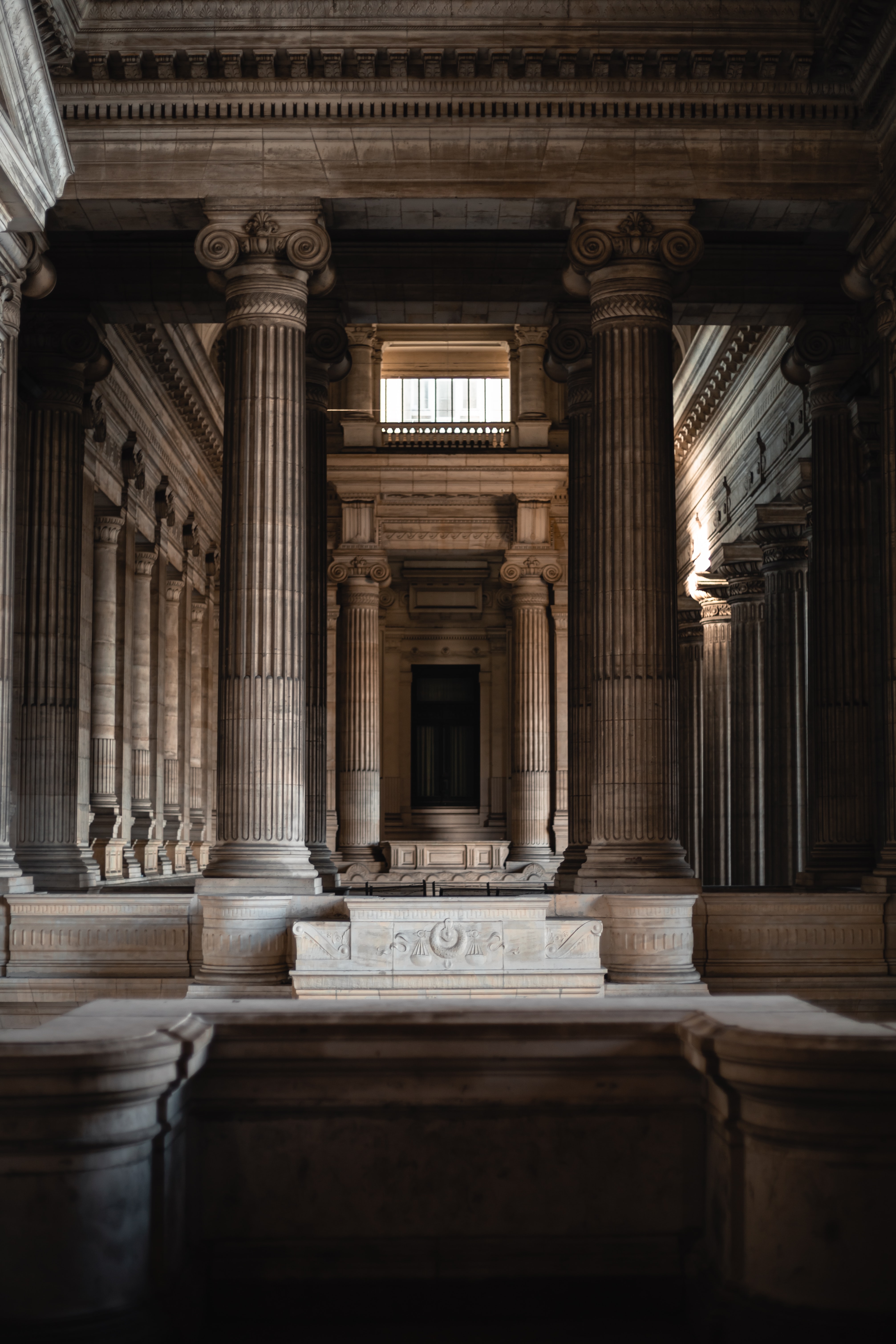 IB History: How to Include Historiography in Your Essays